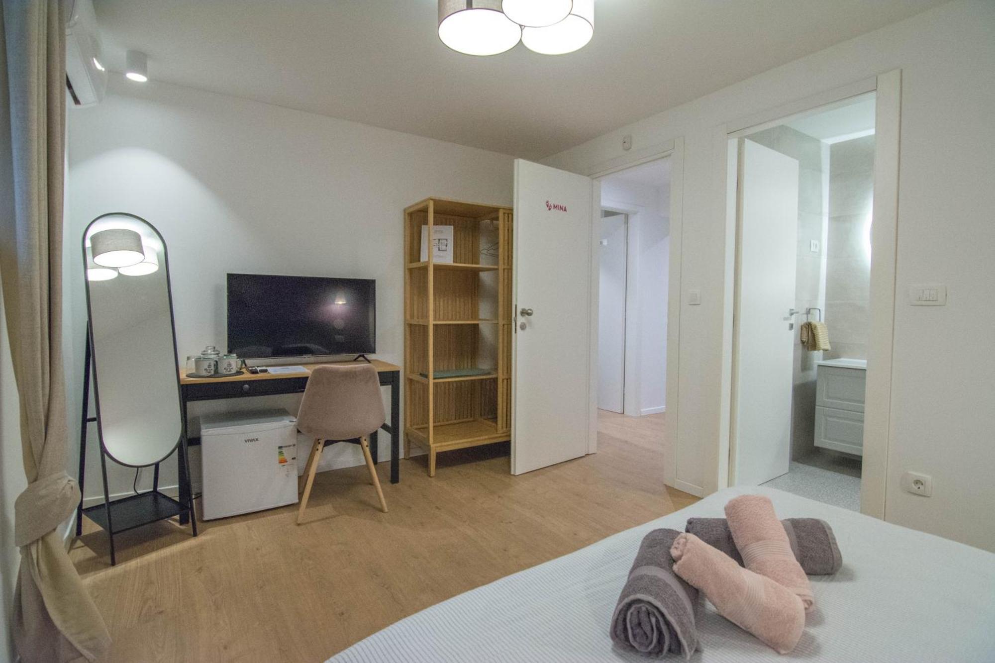 Romiru Rooms And Studio Apartment Split Exterior foto